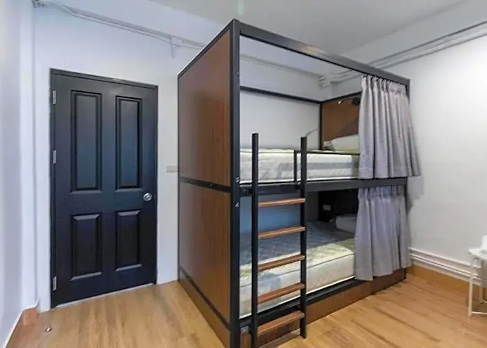 Rama 3 Sunrise فندق